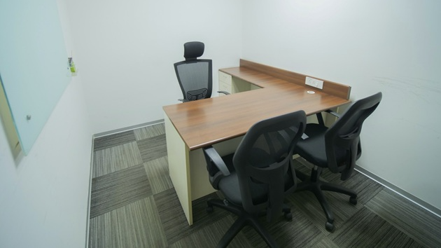 3 Seater Meeting Room