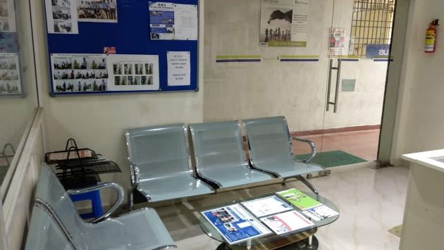 3 Seater Meeting Room