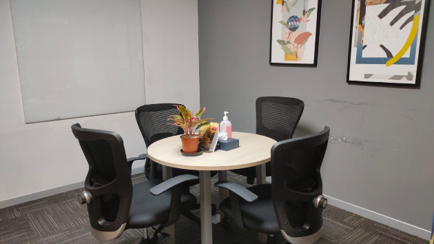 GoSpace 7285 3 Seater Meeting Room