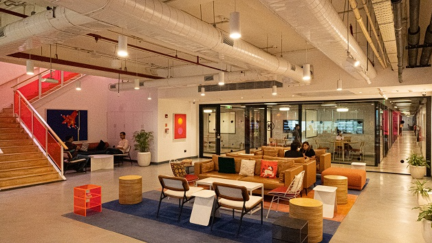 4 Seater Meeting Room