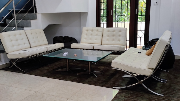  GoOffice 1406 3 Seater Private Cabin