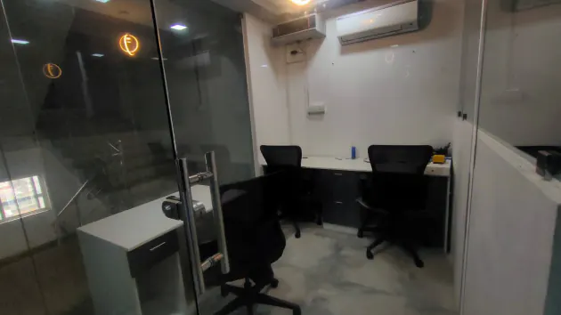 3 Seater Private Cabin in Palarivattom - inQ Innovation Pvt Ltd | GoOffice 4226
