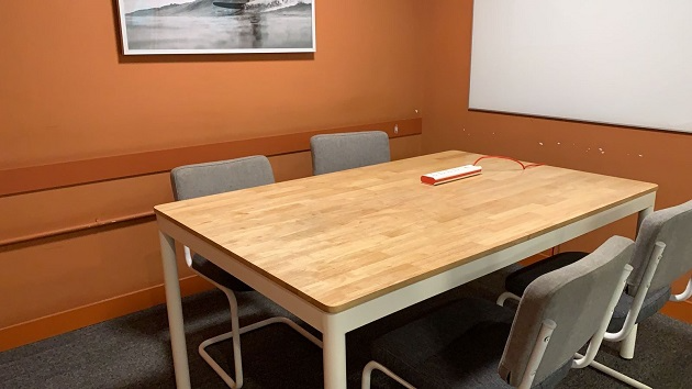 4 Seater Conference Room