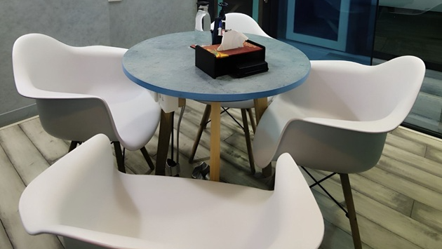 4 Seater Conference Room