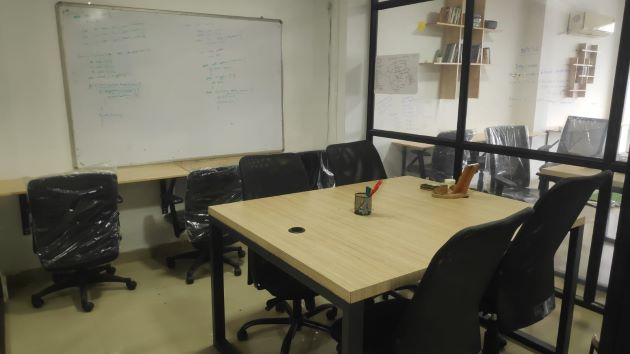 4 Seater Conference Room
