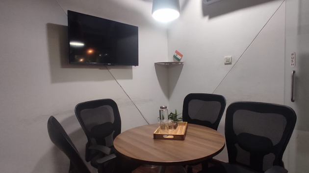 4 Seater Conference Room