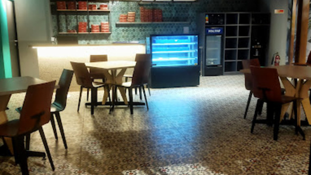 4 Seater Meeting Room