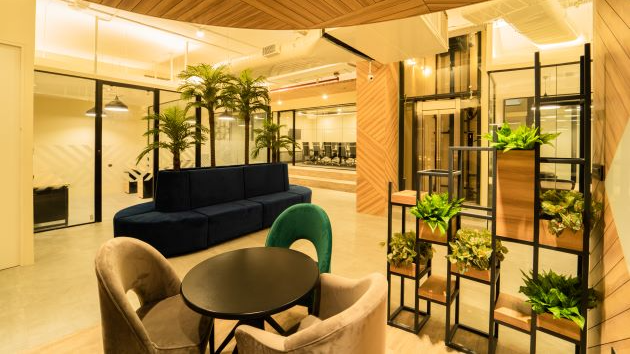 4 Seater Meeting Room