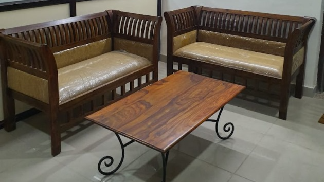 4 Seater Meeting Room