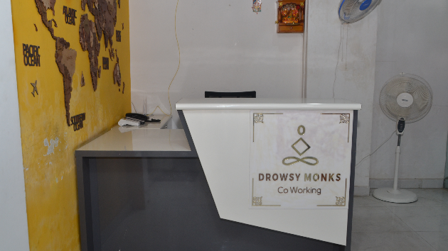 4 Seater Meeting Room