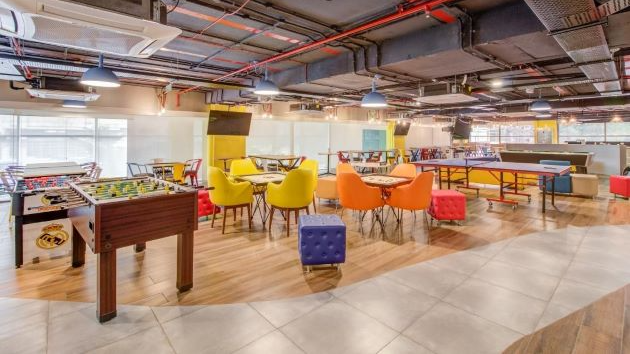 4 Seater Meeting Room