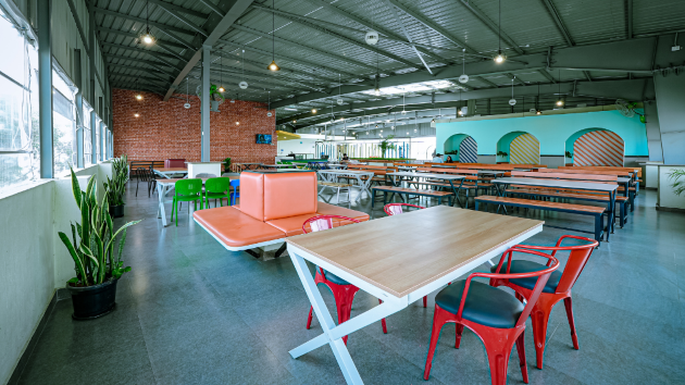 4 Seater Meeting Room