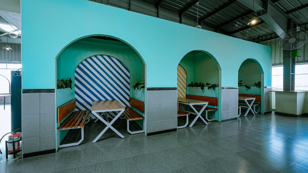 4 Seater Meeting Room