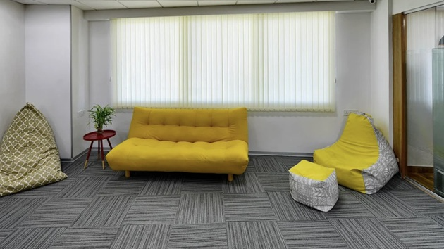 4 Seater Meeting Room