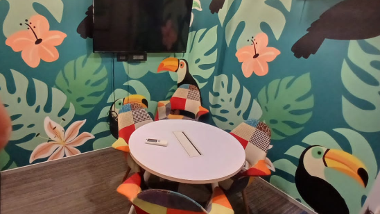 4 Seater Meeting Room in Connaught Place - Innov8 Connaught Place Regal | GoSpace 8033