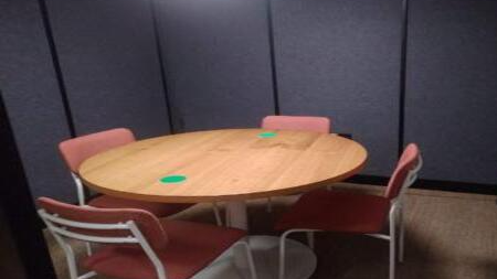 GoSpace 8619 4 Seater Meeting Room