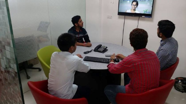 4 Seater Meeting Room