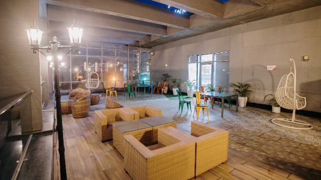 4 Seater Meeting Room