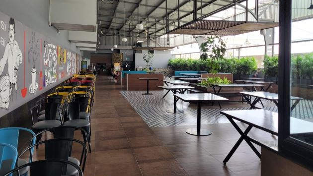 4 Seater Meeting Room