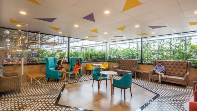 4 Seater Meeting Room