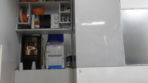 4 Seater Meeting Room 