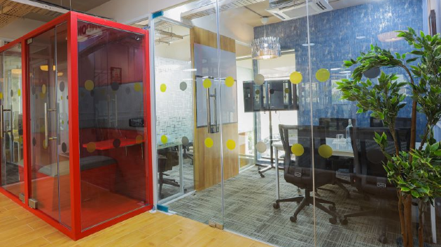 4 Seater Meeting Room