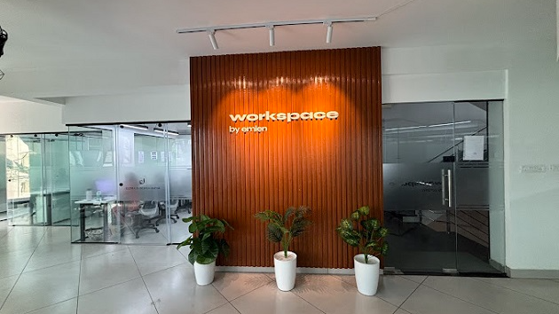 4 Seater Meeting Room 