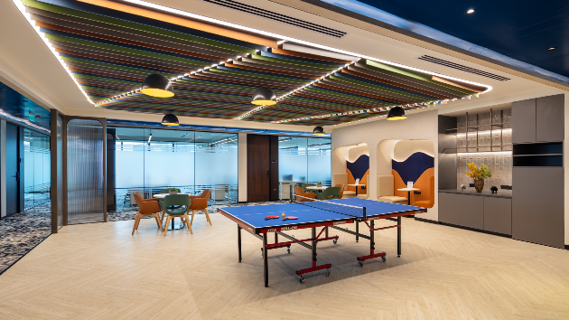 4 Seater Meeting Room