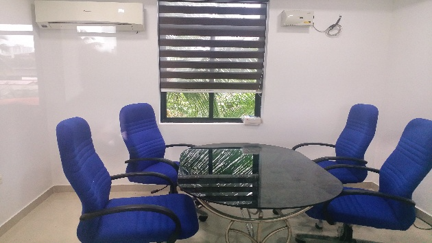 GoSpace 4193 4 Seater Meeting Room