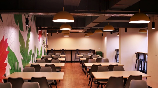 4 Seater Meeting Room