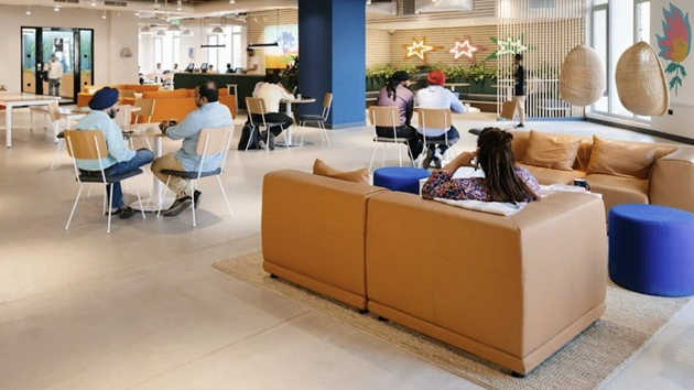 4 Seater Meeting Room 