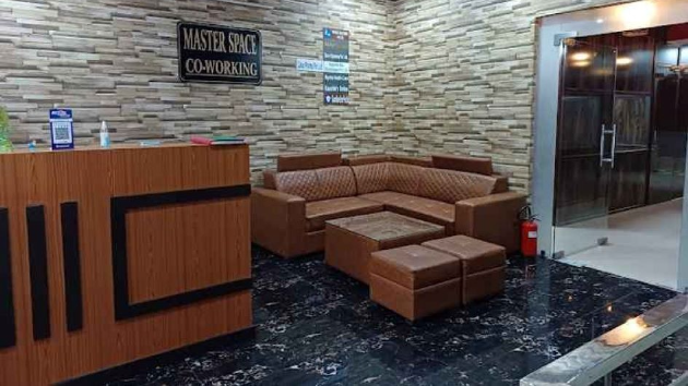 4 Seater Meeting Room