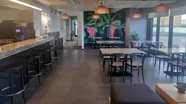 4 Seater Meeting Room