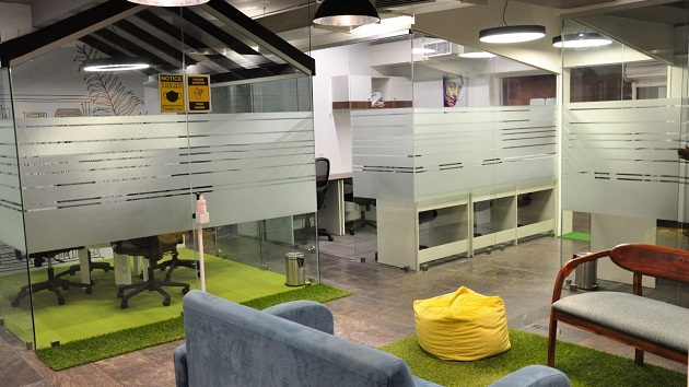 4 Seater Meeting Room