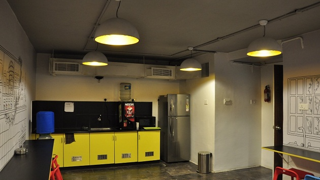 4 Seater Meeting Room