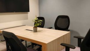 GoSpace 1682 4 Seater Meeting Room
