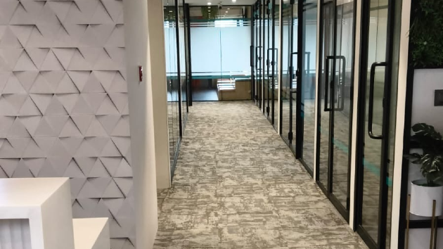 4 Seater Meeting Room
