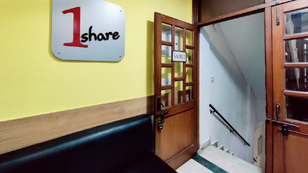 4 Seater Meeting Room