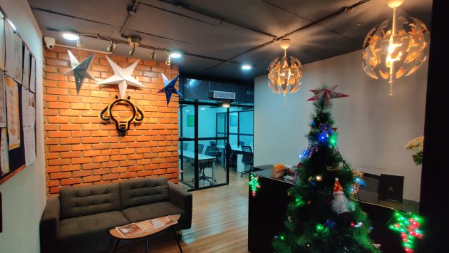 4 Seater Meeting Room