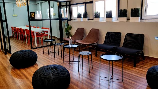 10 Seater Meeting Room