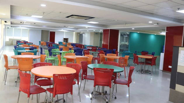 4 Seater Meeting Room