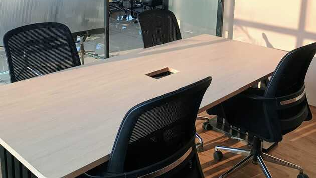 GoSpace 8666 4 Seater Meeting Room