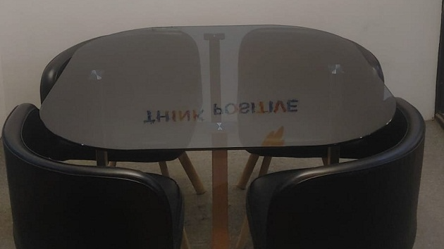 4 Seater Meeting Room