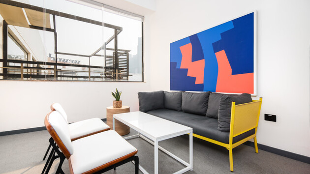 4 Seater Meeting Room