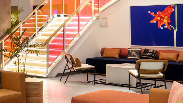 4 Seater Meeting Room