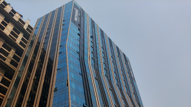 4 Seater Meeting Room 