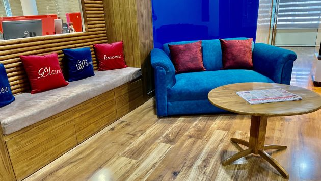 4 Seater Meeting Room