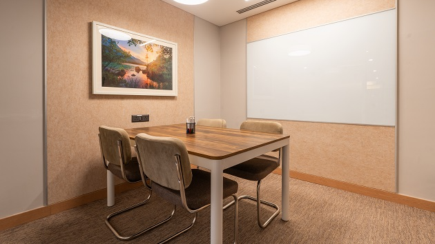 GoSpace 8680 4 Seater Meeting Room