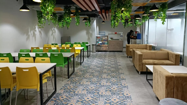 4 Seater Meeting Room