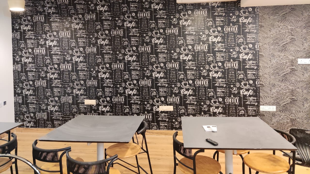 4 Seater Meeting Room